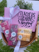 Load image into Gallery viewer, Teacher Appreciation Wax Melt Gift Box, 4 Wax Melt Bars
